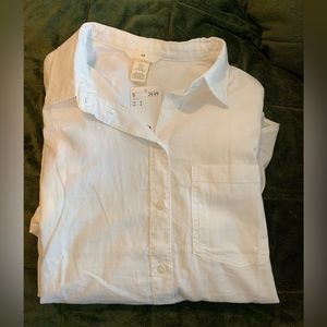 H&M WHITE BUTTON DOWN